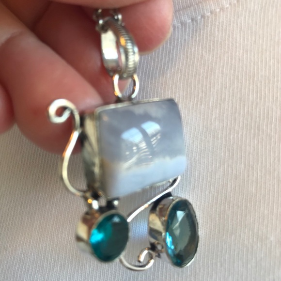 Jewelry - 3 Pendant Necklace Lot